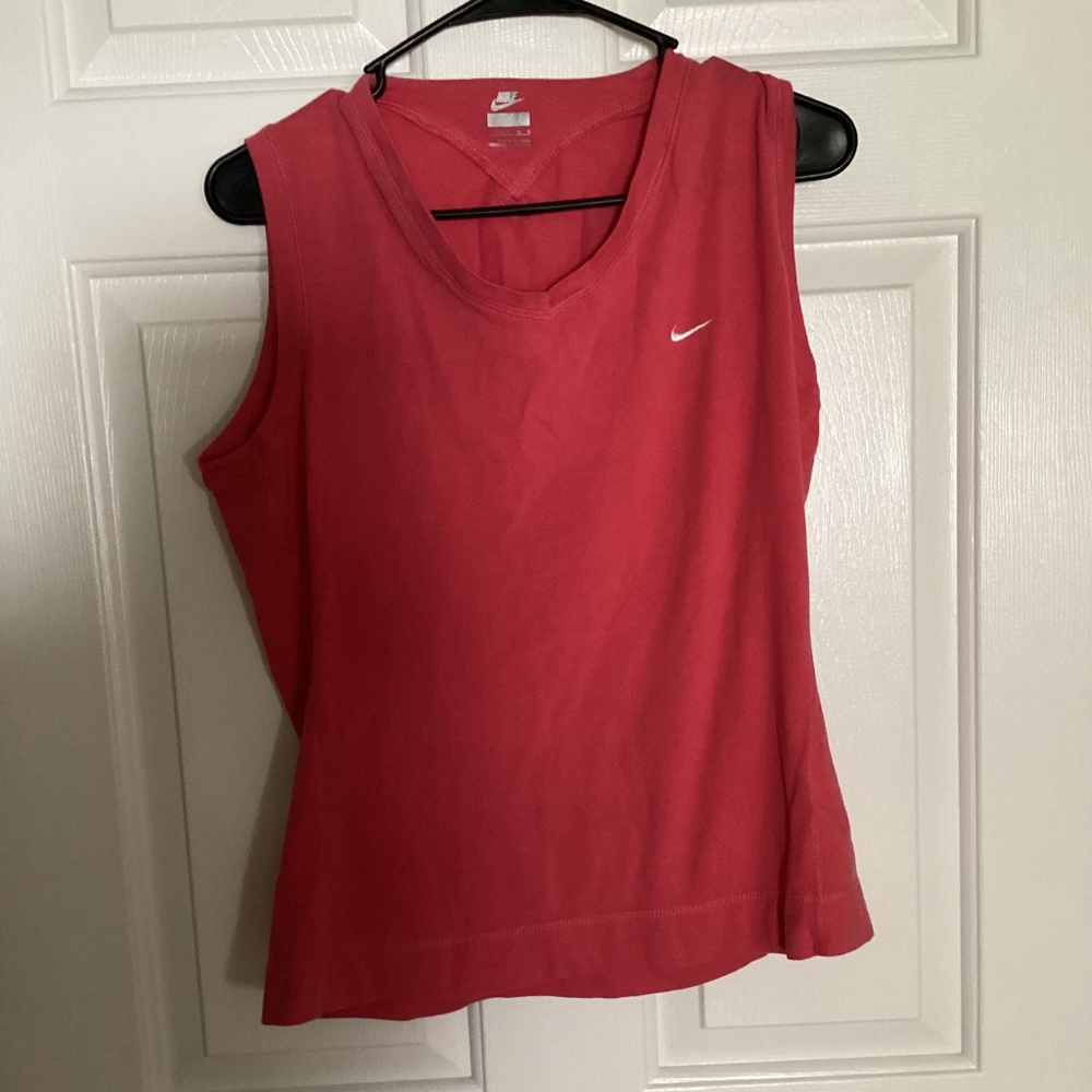 Nike tank